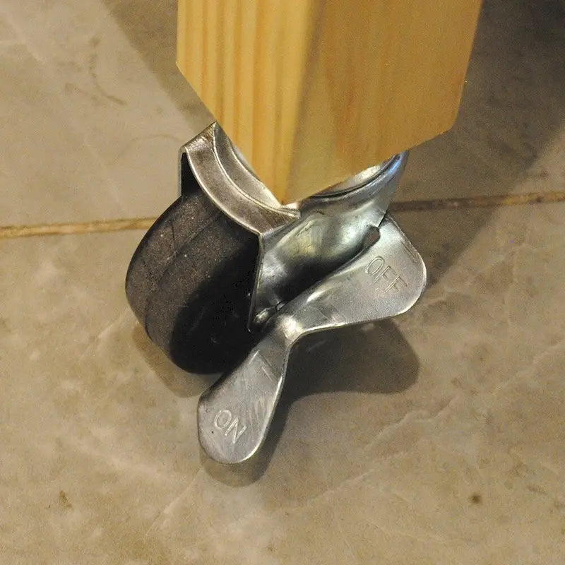 Îlot de cuisine et chariot de conception simple, doubles étagères de présentation et 2 tiroirs avec plateau en bois
